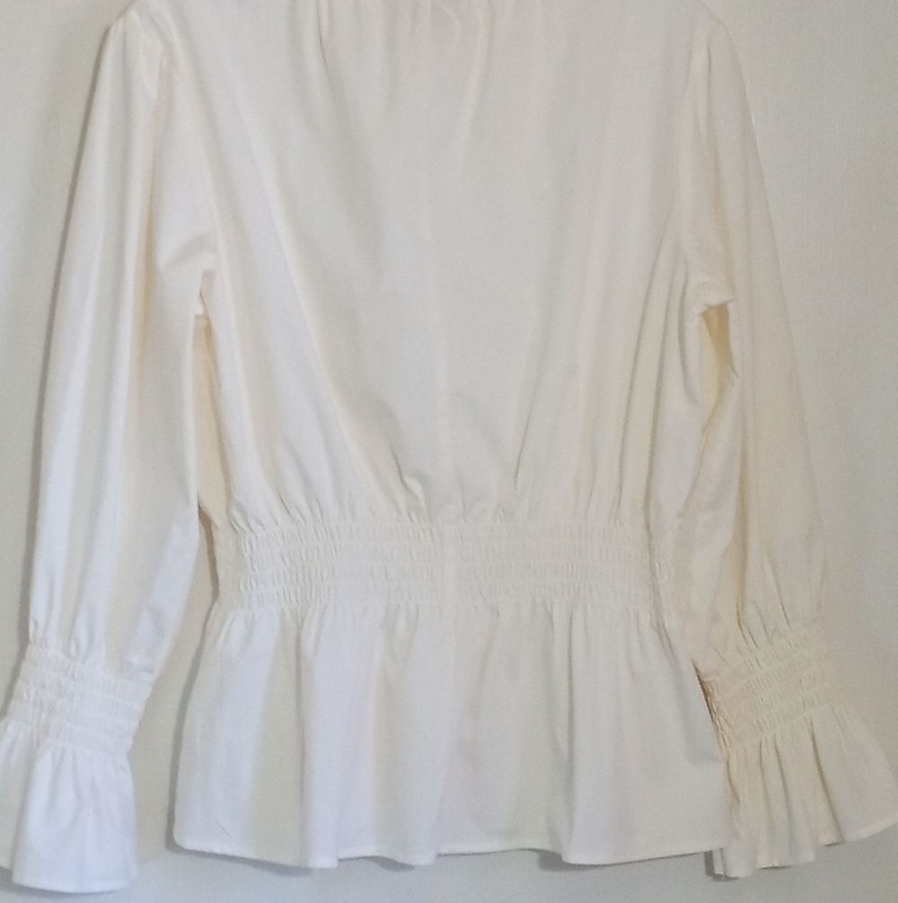 Belle Sky off white Cotton smocked long sleeve top women's size small - Picture 7 of 7
